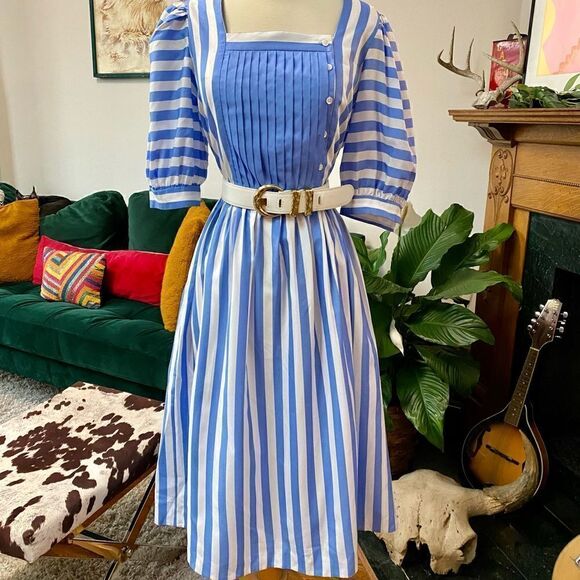 Vintage One of a Kind Handmade Cottage Core Puff Sleeve Dress - Picture 5 of 12